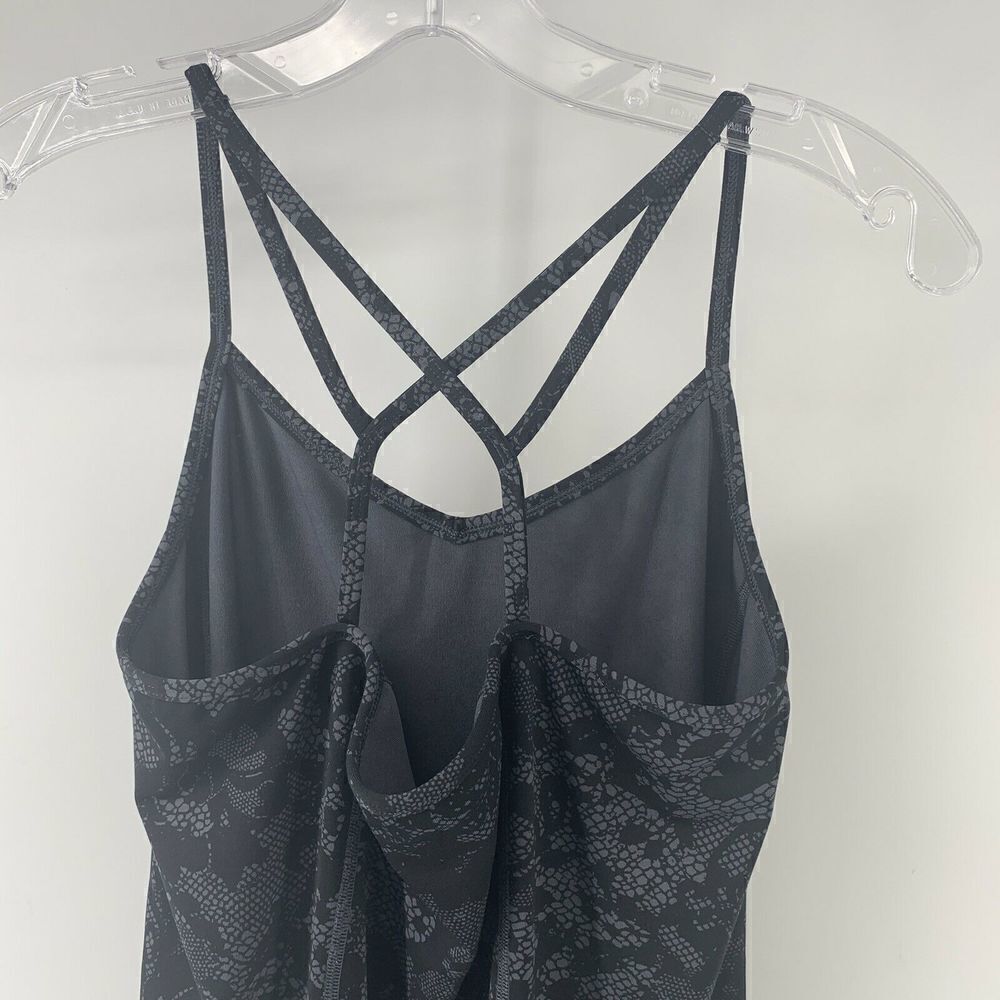 BCG Lace Print Cross Back Stretchy Tank Medium - Picture 2 of 6
